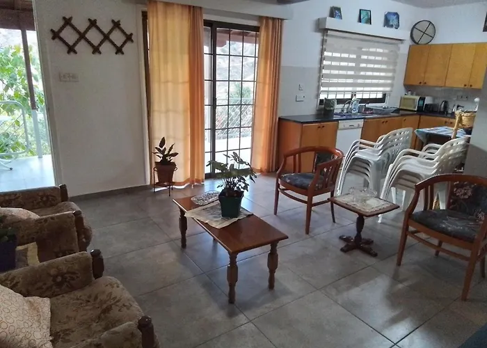 بيت خشبي Kampi Double Storey House In The Village نيقوسيا