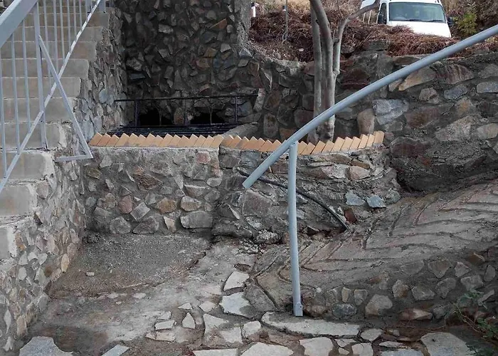 Kampi Double Storey House In The Village 尼科西亚