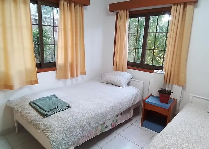 山林小屋 Kampi Double Storey House In The Village 尼科西亚